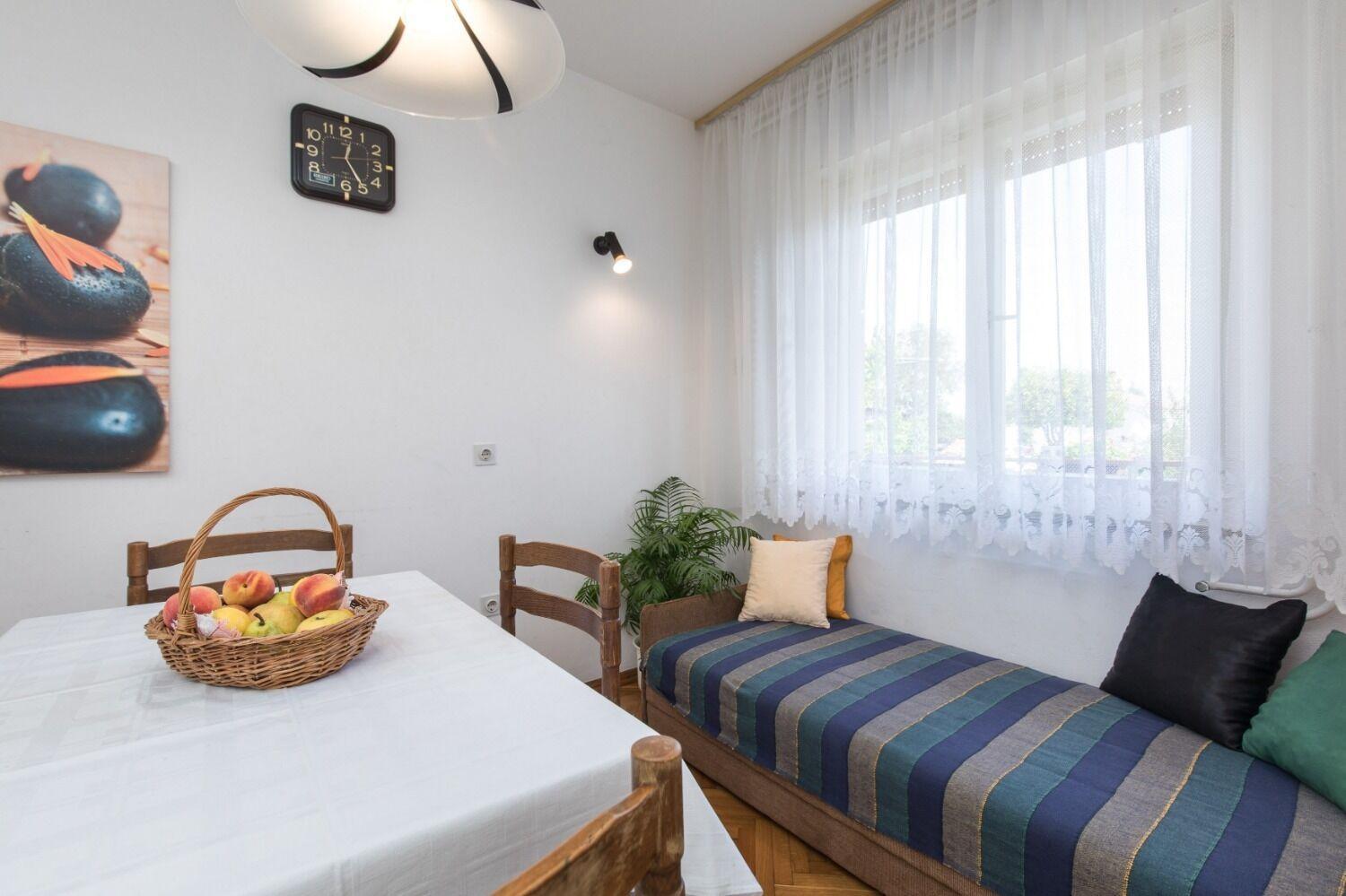Apartments Kate - 100 M From Beach Malinska Buitenkant foto