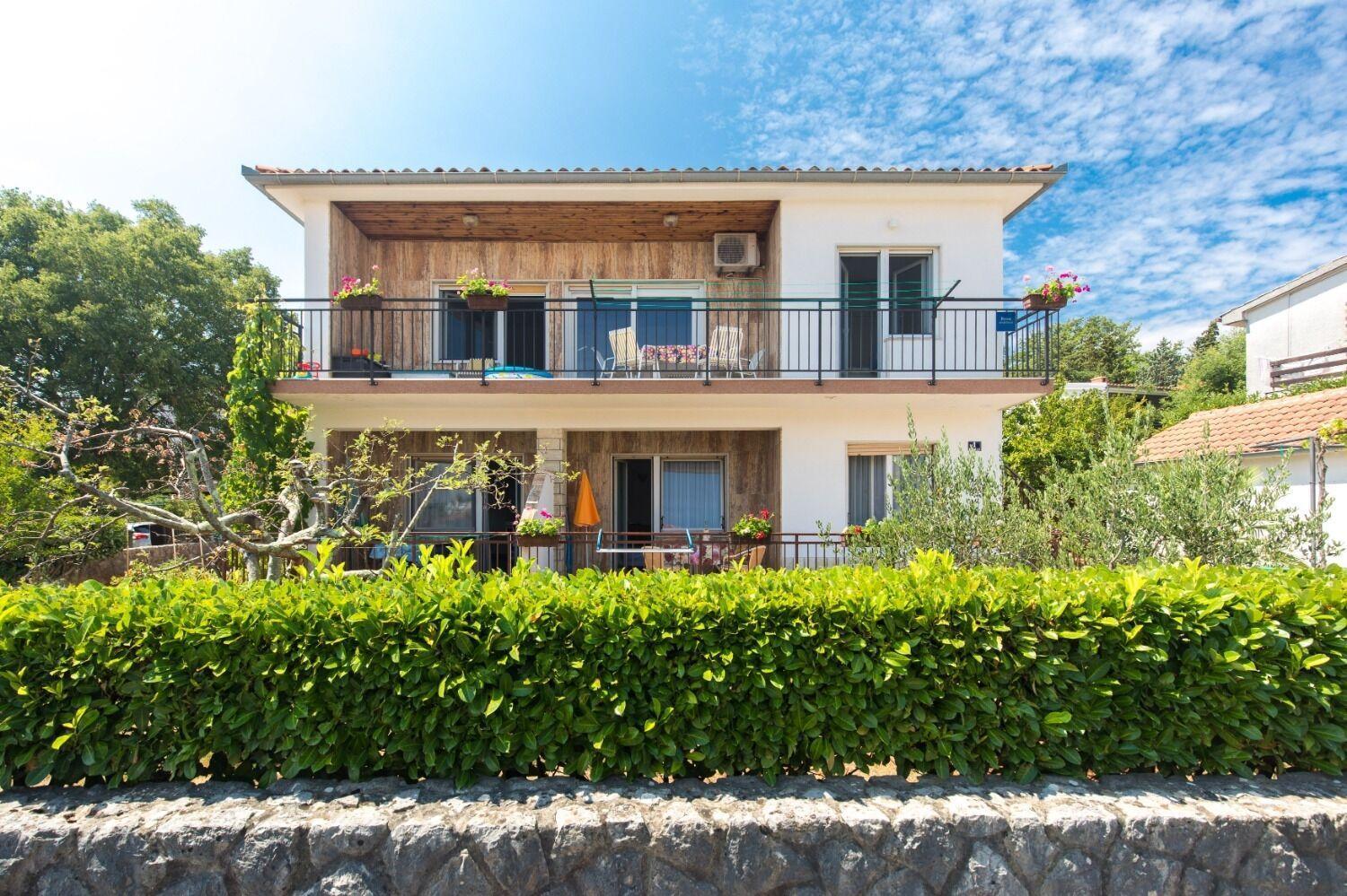 Apartments Kate - 100 M From Beach Malinska Buitenkant foto